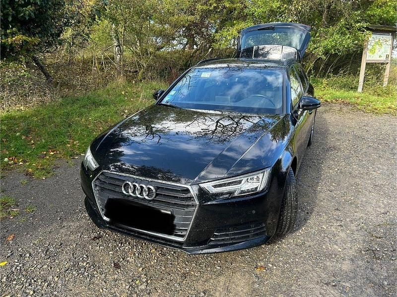 Schwarz Gebraucht 2016 Audi A4 Comfort Kombi | 13.499 € (Guter Preis) - Bild 1/4