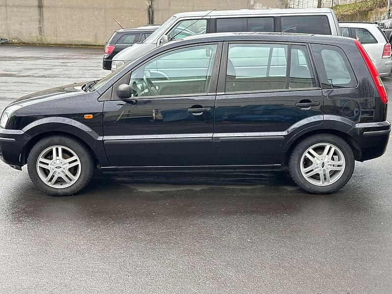 Gebraucht Ford Fusion Trend 80 PS (58 kW) 2003 Pantherschwarz metallic Kleinwagen