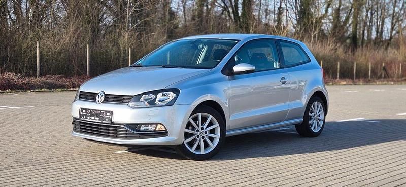 Gebraucht VW Polo Highline 90 PS (66 kW) 2017 Silber Limousine