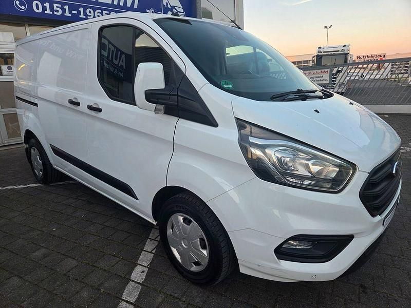 Gebraucht Ford Transit Custom Trend 105 PS (77 kW) 2018 Weiß Limousine