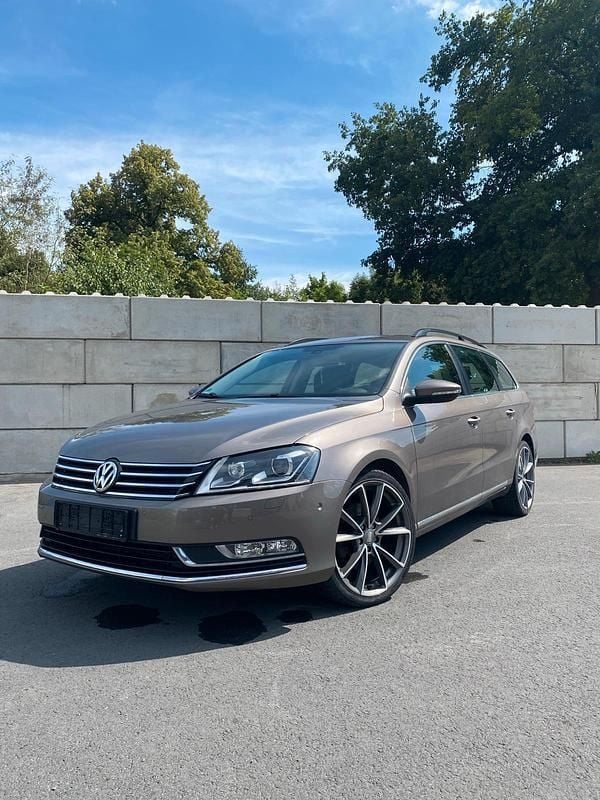 Andere außenfarben Gebraucht 2011 VW Passat Kombi | 9.500 € (Fairer Preis) - Bild 1/4