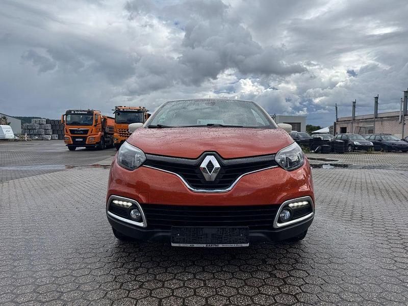 Orange Gebraucht 2016 Renault Captur Experience SUV | 7.300 € (Fairer Preis) - Bild 1/4