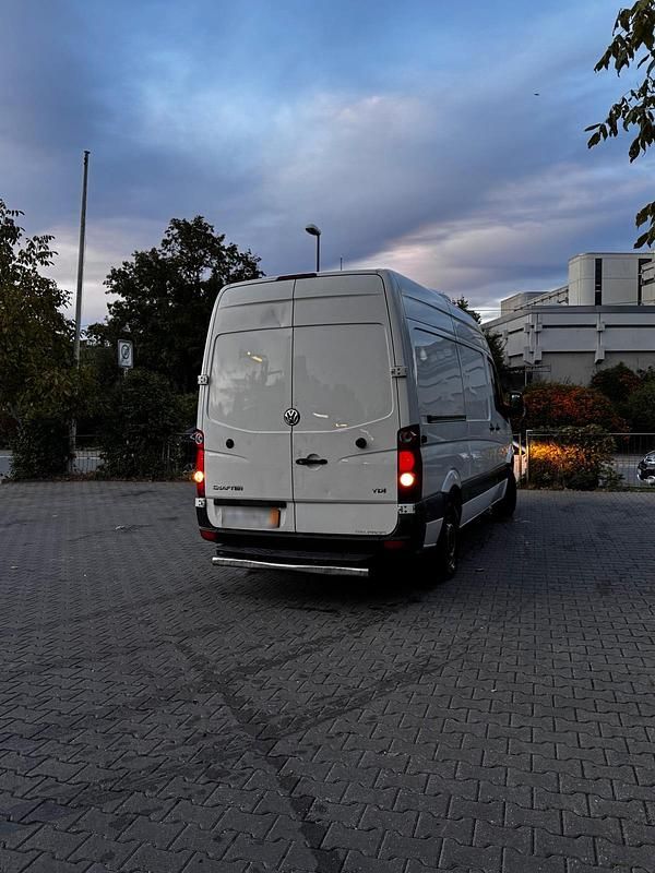 Second-hand VW Crafter 176 CP (129 kW) 2012 Alb Van