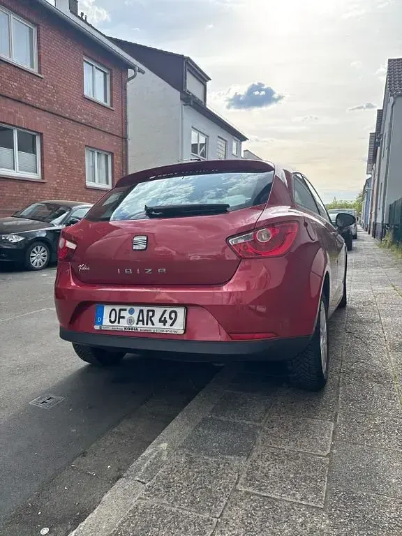 Gebraucht Seat Ibiza SC Reference 75 PS (55 kW) 2011 Rot Kleinwagen