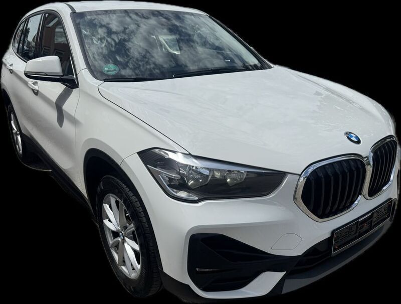 Weiß Gebraucht 2019 BMW X1 SUV | 19.300 € (Guter Preis) - Bild 1/4