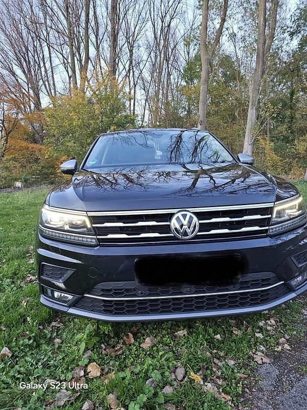 Schwarz Gebraucht 2018 VW Tiguan Allspace SUV | 27.000 € (Etwas zu teuer) - Bild 1/4