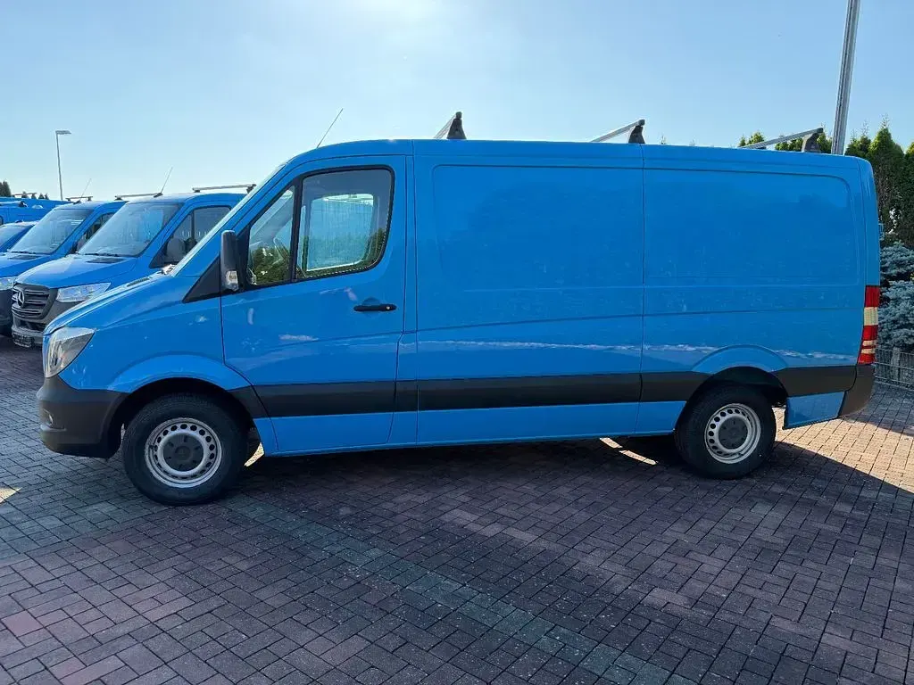 Używany Mercedes Sprinter 163 KM (119 kW) 2018 Niebieski Van