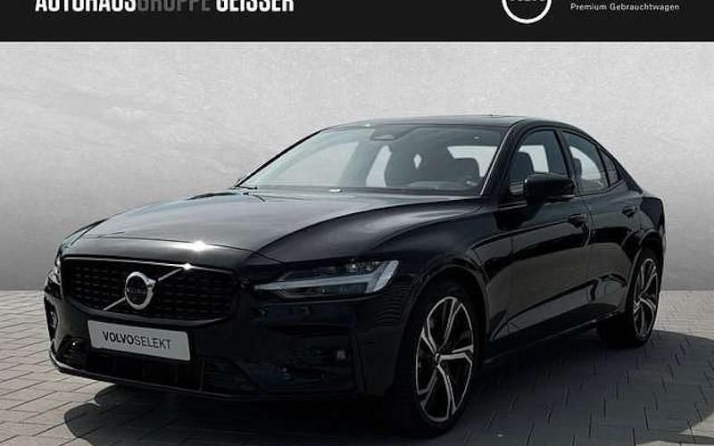 Onyx schwarz Gebraucht 2023 Volvo S60 Ultimate Limousine | 36.890 € (Fairer Preis) - Bild 1/4