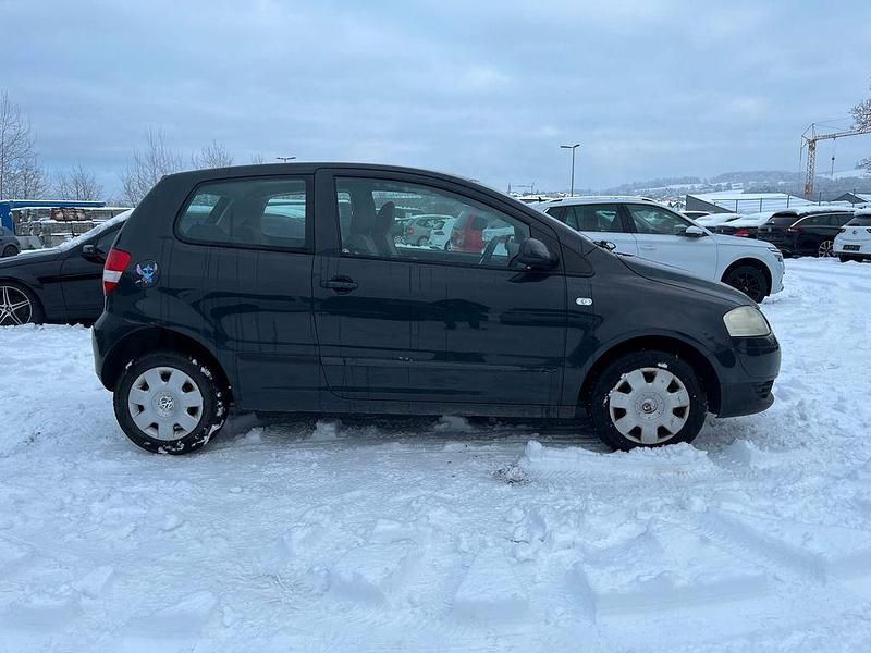 Second-hand VW Fox 75 CP (55 kW) 2005 Gri Hatchback