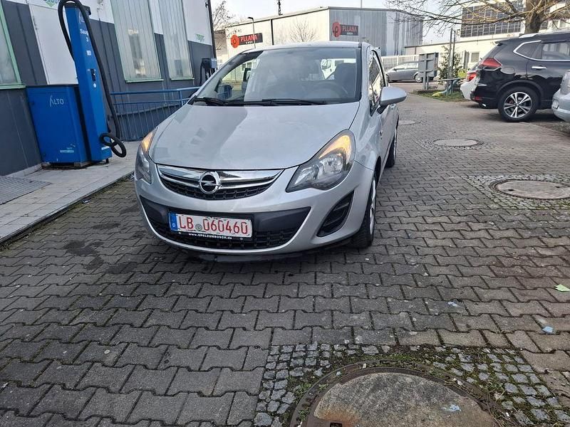 Gebraucht Opel Corsa Energy 69 PS (50 kW) 2014 Silber Kleinwagen