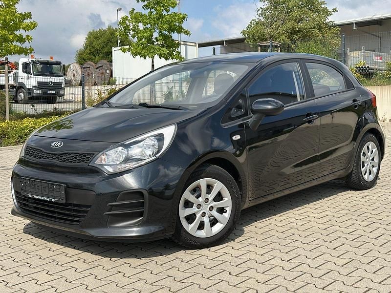 Schwarz Gebraucht 2016 Kia Rio Kleinwagen | 3.900 € (Superpreis) - Bild 1/4
