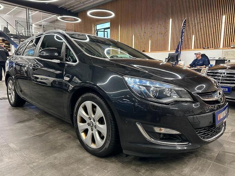 Gebraucht Opel Astra Exklusiv 165 PS (121 kW) 2014 Schwarz Kombi