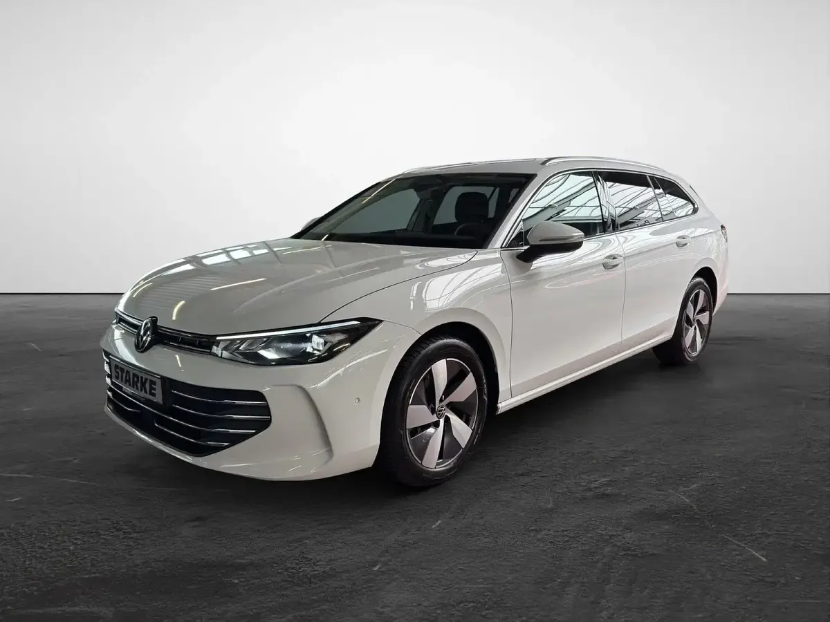 Gebraucht VW Passat Business 200 PS (147 kW) 2021 Weiß (pure white) Kombi