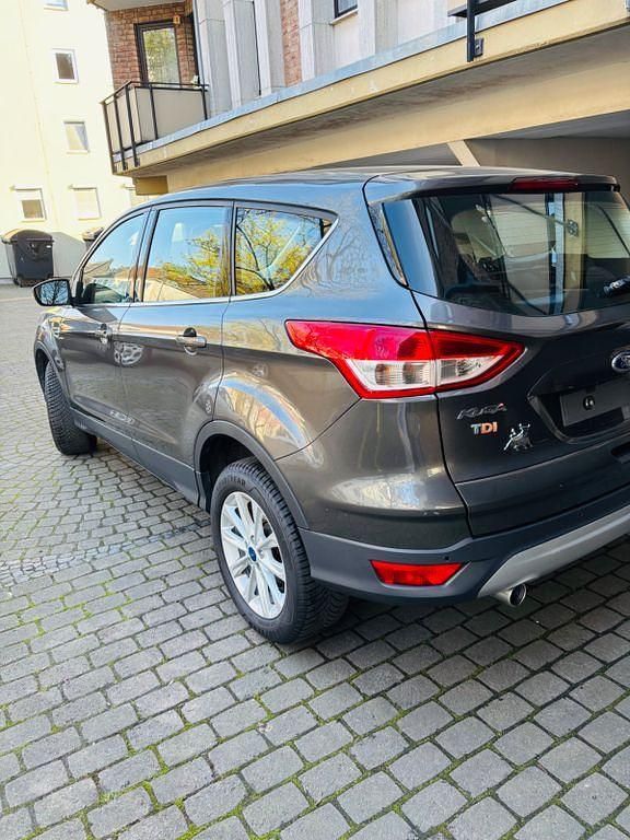 Gebraucht Ford Kuga Titanium 150 PS (110 kW) 2014 Grau SUV