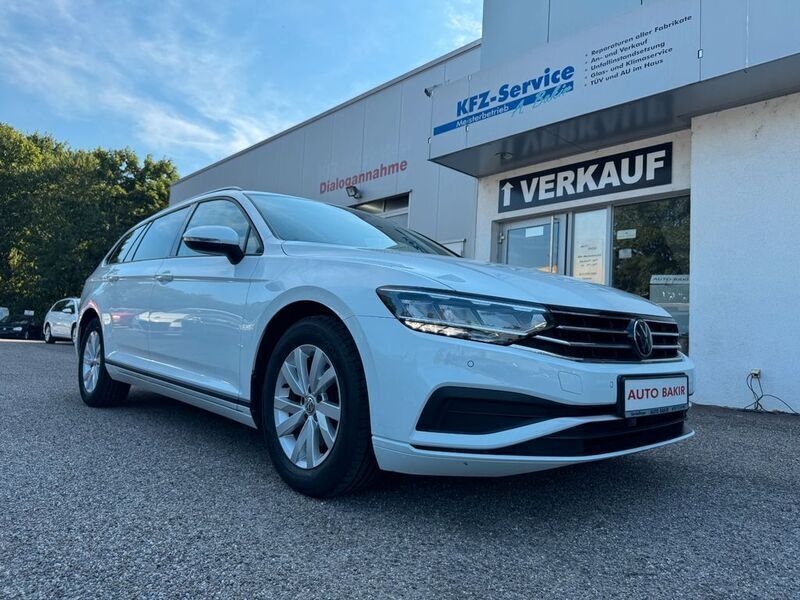 Gebraucht VW Passat 150 PS (110 kW) 2021 Weiß Kombi
