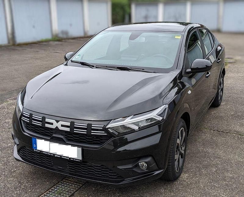 Schwarz Gebraucht 2024 Dacia Logan Limousine | 18.500 € (Fairer Preis) - Bild 1/4