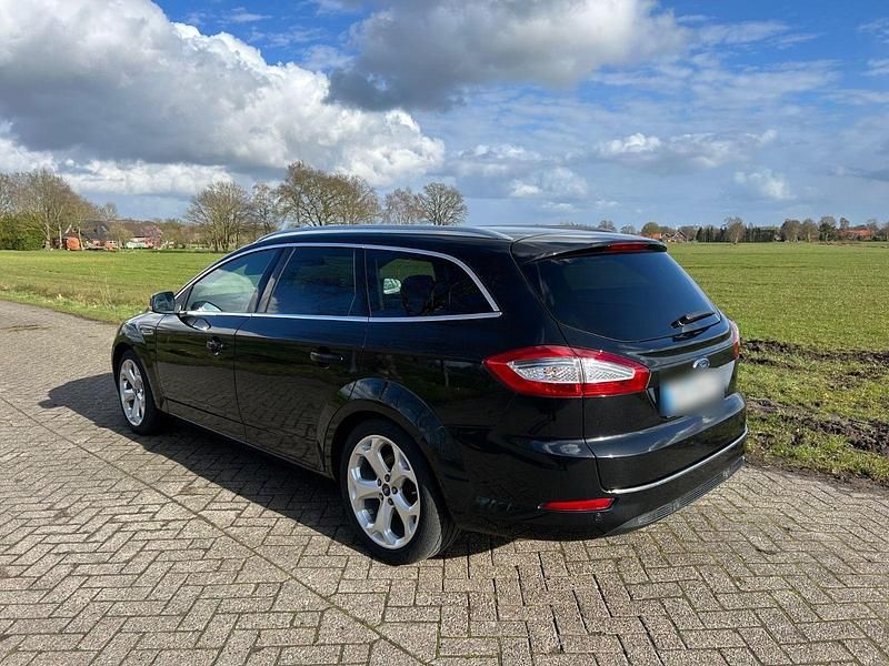 Gebraucht Ford Mondeo Titanium 163 PS (119 kW) 2012 Schwarz Kombi