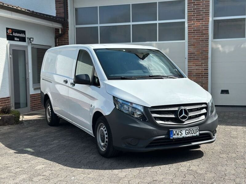 Weiß Gebraucht 2021 Mercedes Vito Van / Kleinbus | 16.299 € (Superpreis) - Bild 1/4
