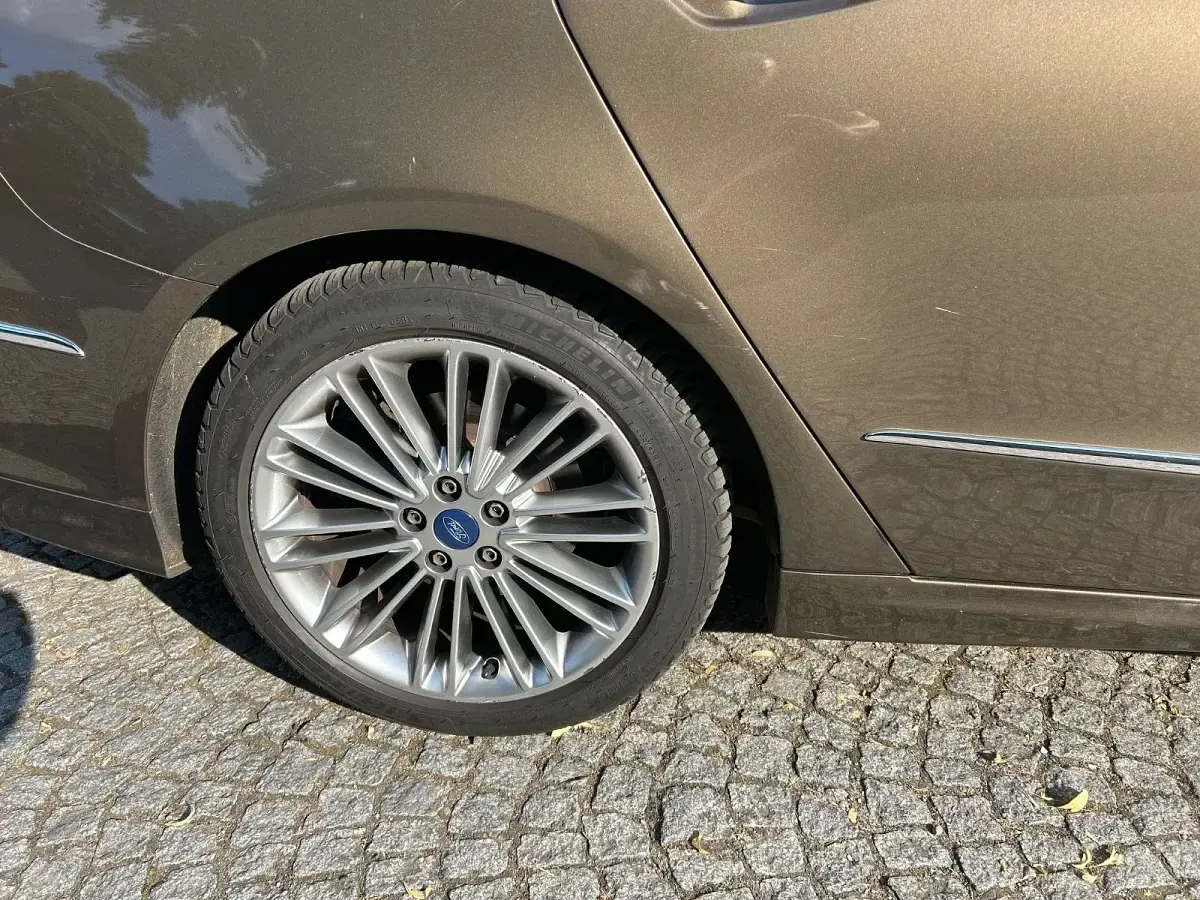 Gebraucht Ford Mondeo Vignale 179 PS (131 kW) 2017 Braun Kombi