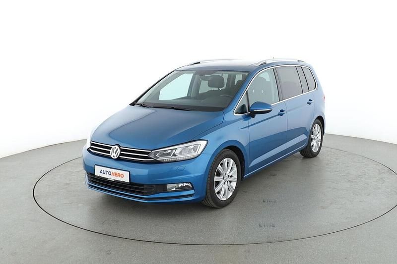 Blau Gebraucht 2016 VW Touran Comfortline Van / Kleinbus | 20.950 € (Teuer) - Bild 1/3