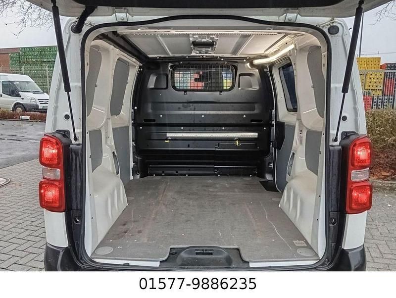 Weiß Gebraucht 2020 Opel Vivaro Van / Kleinbus | 20.990 € (Fairer Preis) - Bild 1/4