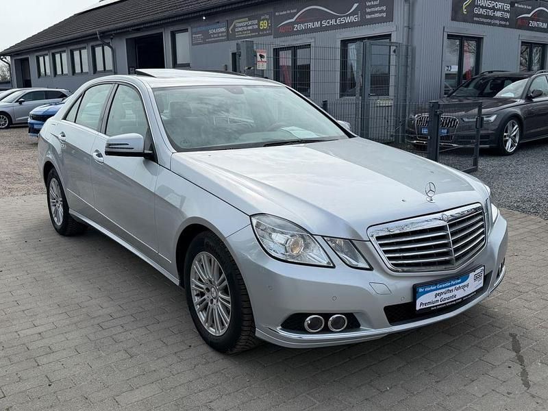 Gebraucht Mercedes E350 Elegance 292 PS (214 kW) 2010 Silber Limousine
