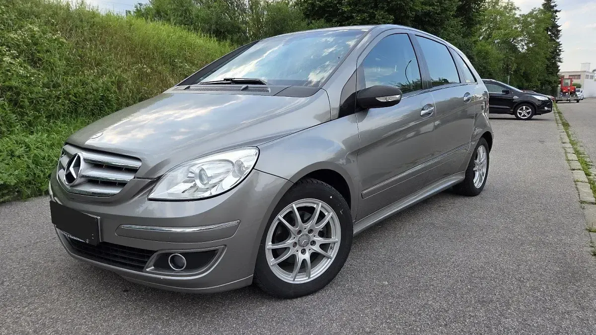 Gebraucht Mercedes B150 95 PS (69 kW) 2007 Grau Van / Kleinbus