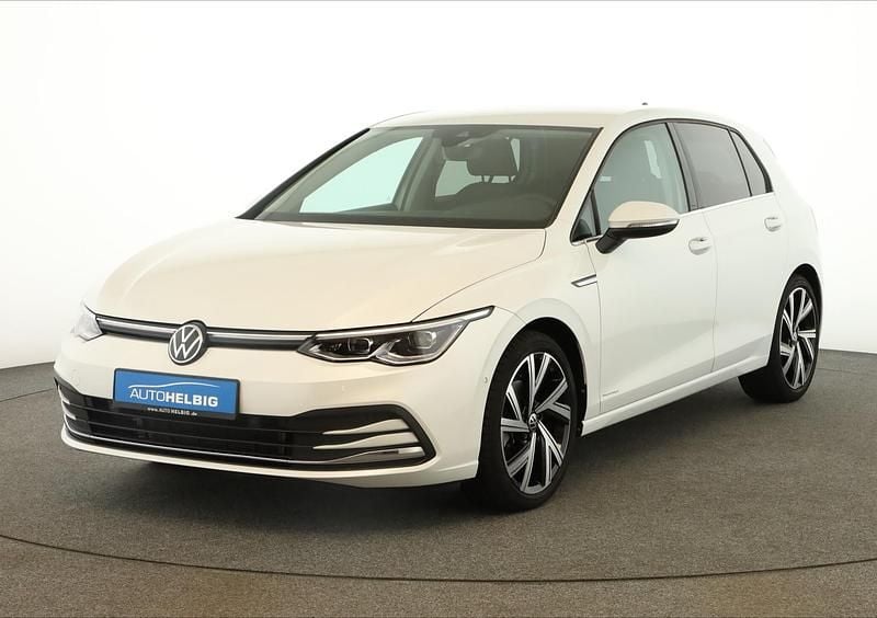 Oryxweiß perlmutteffekt Gebraucht 2022 VW Golf Style SUV | 25.780 € (Teuer) - Bild 1/4