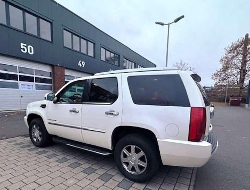 Gebraucht Cadillac Escalade 409 PS (300 kW) 2006 Weiß SUV