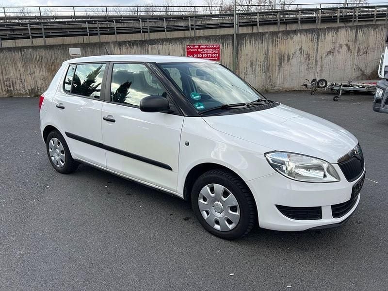 Gebraucht Skoda Fabia Cool Edition 86 PS (63 kW) 2013 Weiß Limousine