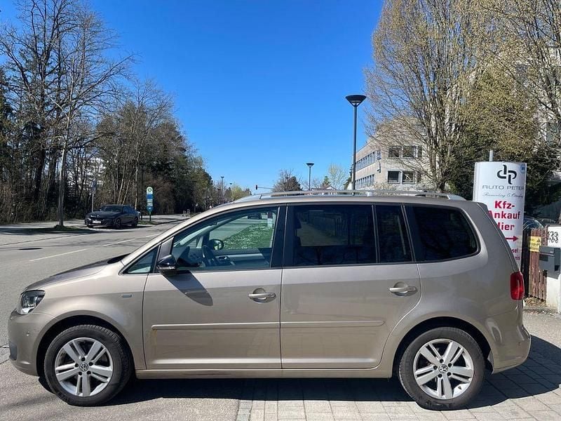 Gebraucht VW Touran Match 140 PS (102 kW) 2012 Beige Van / Kleinbus