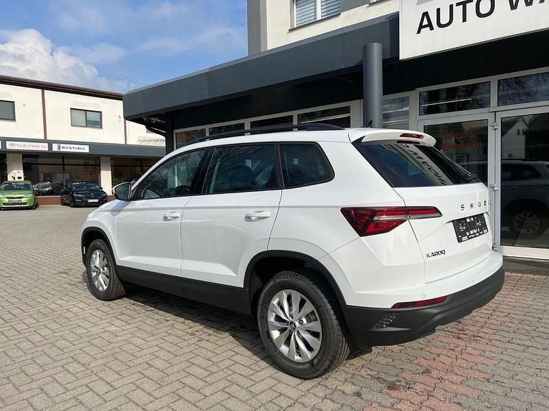Gebraucht Skoda Karoq 150 PS (110 kW) 2026 Weiß SUV