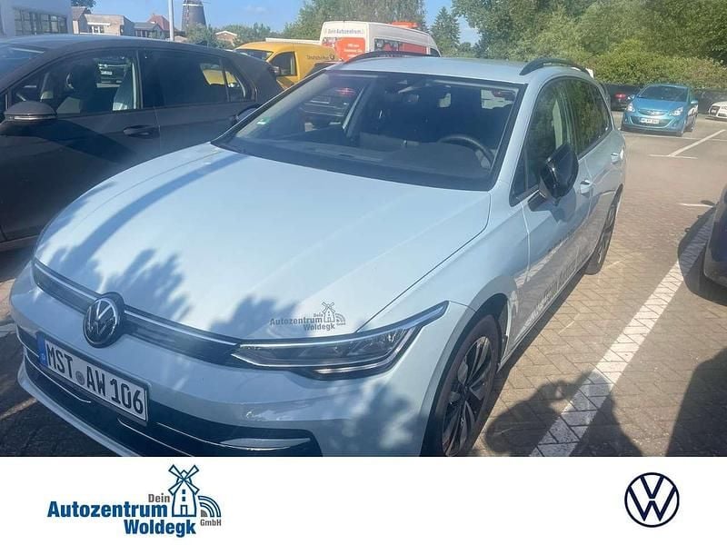 Blau Gebraucht 2024 VW Golf VIII Goal Kombi | 29.901 € (Guter Preis) - Bild 1/4