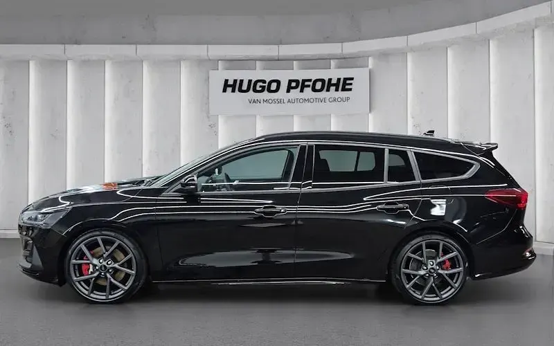Używany Ford Focus ST 280 KM (205 kW) 2025 Czarny Kombi