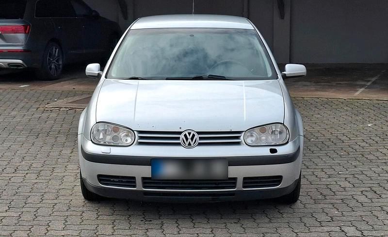 Gebraucht VW Golf IV 90 PS (66 kW) 2003 Silber Limousine