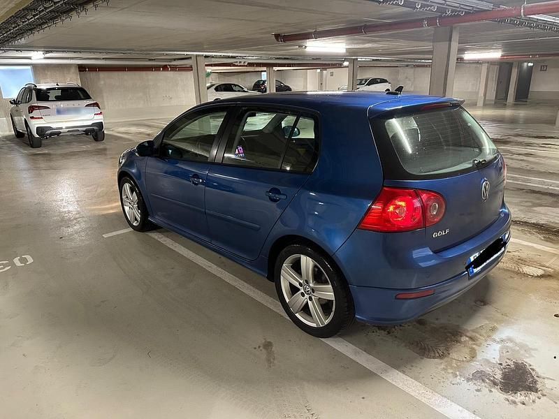 Gebraucht VW Golf V 140 PS (102 kW) 2007 Blau Limousine