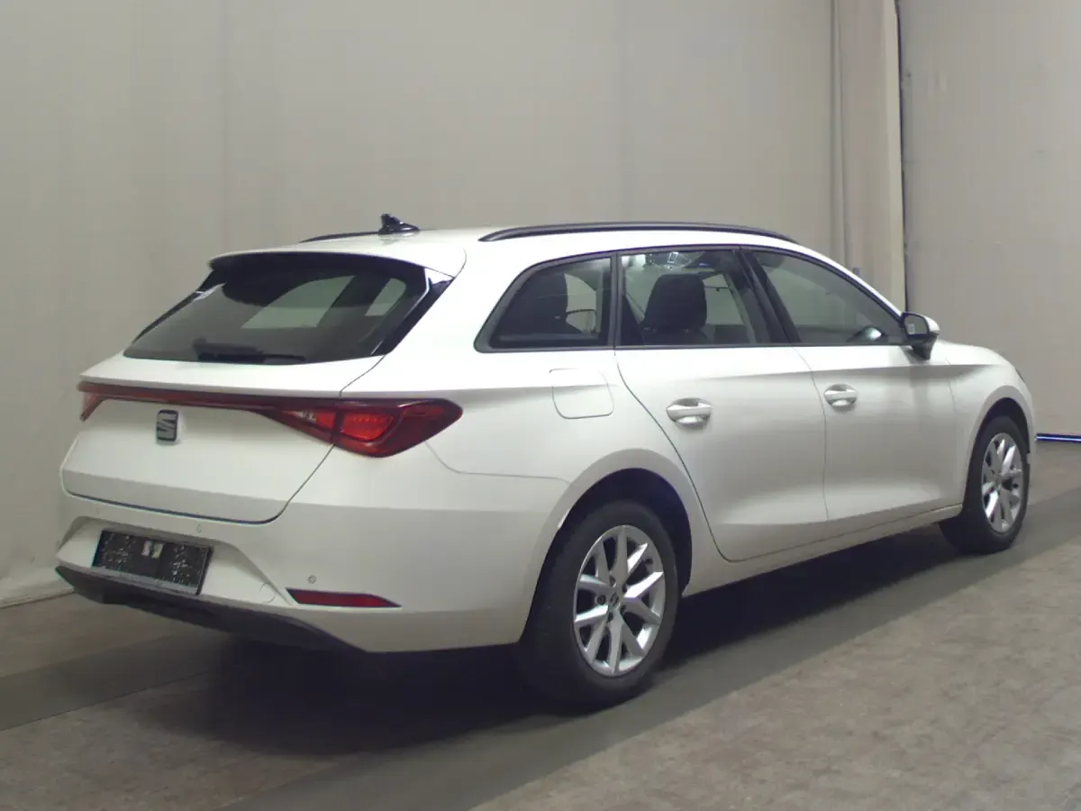 Gebraucht Seat Leon Style 150 PS (110 kW) 2021 Weiss Kombi