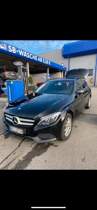 Gebraucht Mercedes C220 170 PS (125 kW) 2014 Schwarz Kombi
