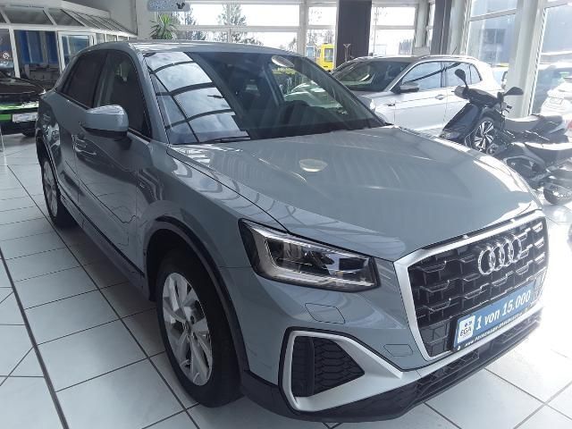 Gebraucht Audi Q2 S-Line 150 PS (110 kW) 2022 Grau SUV