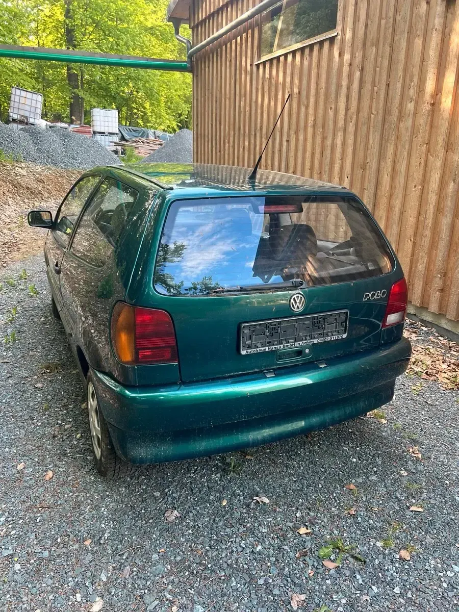 Gebraucht VW Polo 60 PS (44 kW) 1996 Grün Kleinwagen