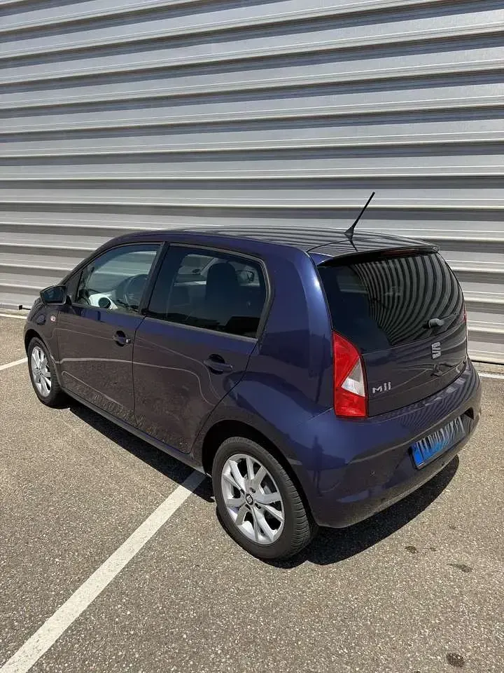 Gebraucht Seat Mii Chic 75 PS (55 kW) 2018 Blau Kleinwagen