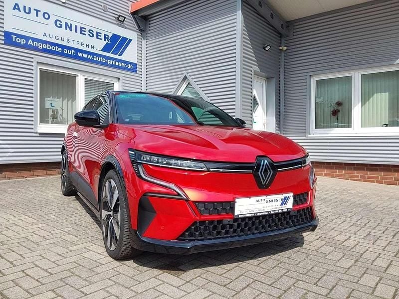 Rot (rot) Gebraucht 2022 Renault Mégane Techno SUV | 31.900 € (Fairer Preis) - Bild 1/4