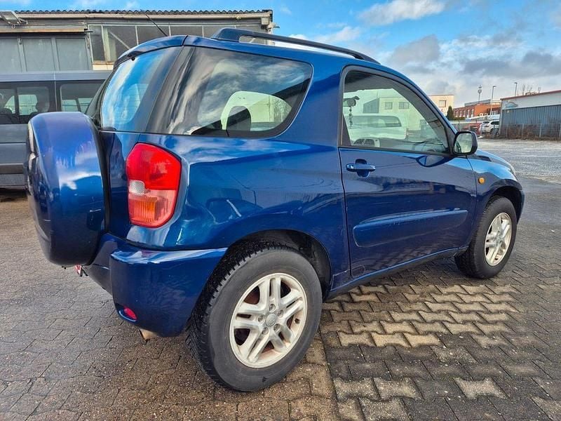 Gebraucht Toyota RAV4 125 PS (91 kW) 2003 Blau SUV