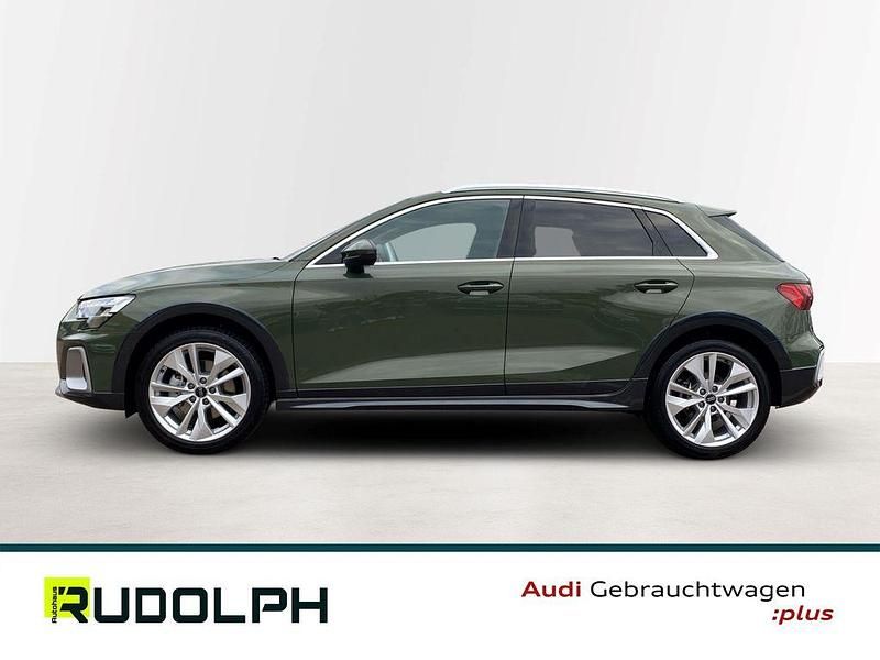 Gebraucht Audi A3 Ambiente 150 PS (110 kW) 2025 Distriktgrün metallic Limousine