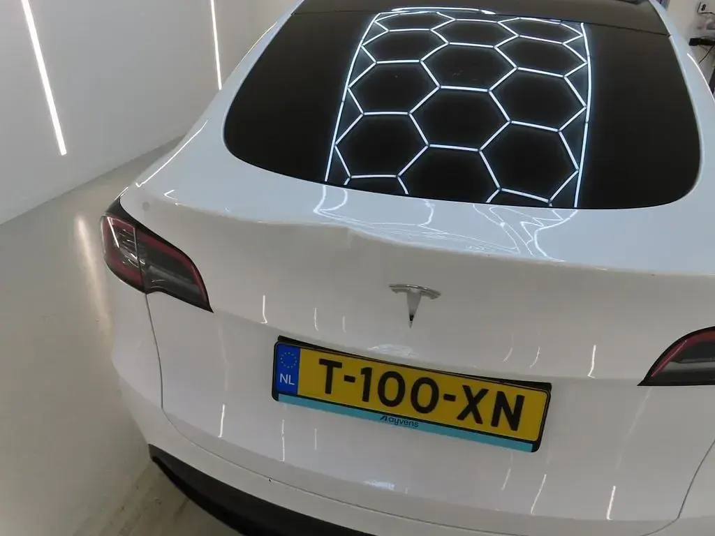 Gebraucht Tesla Model Y Standard Range 225 kW (306 PS) 2023 Weiß SUV