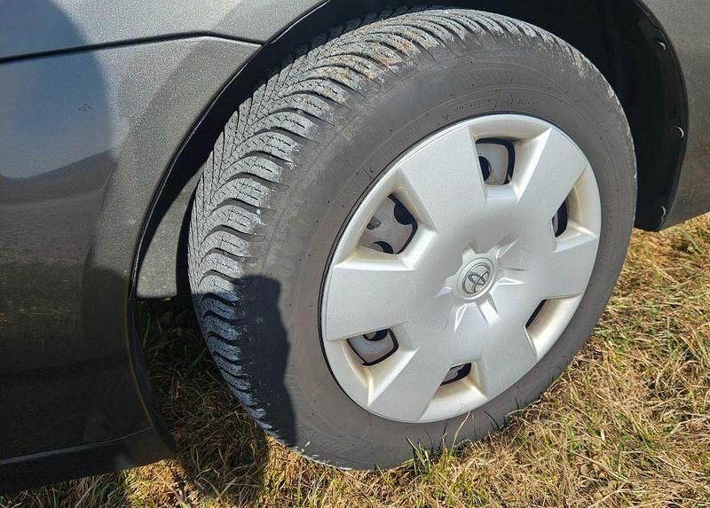 Gebraucht Toyota Corolla 97 PS (71 kW) 2004 Grau Limousine