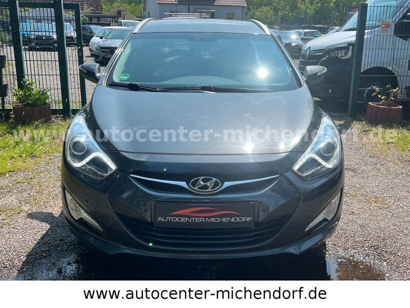 Gebraucht Hyundai i40 Edition 135 PS (99 kW) 2013 Grau Kombi