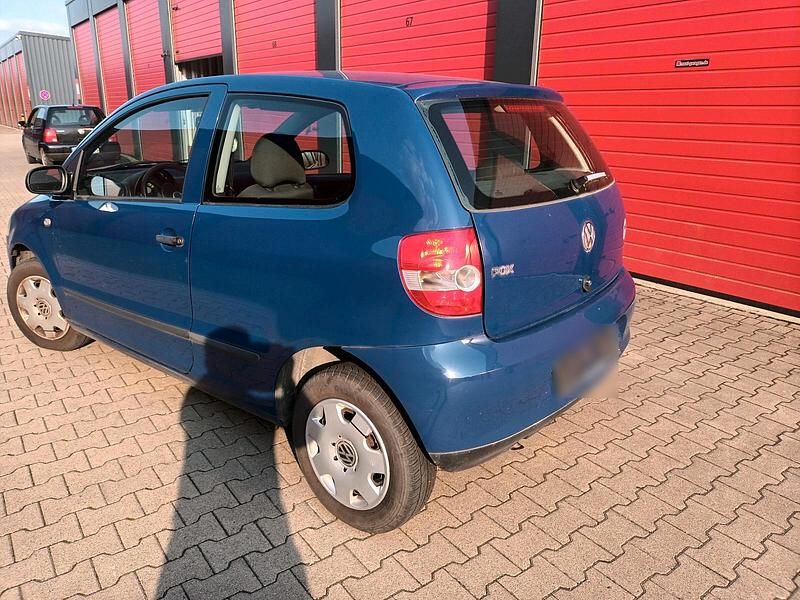 Używany VW Fox 54 KM (39 kW) 2005 Niebieski Hatchback