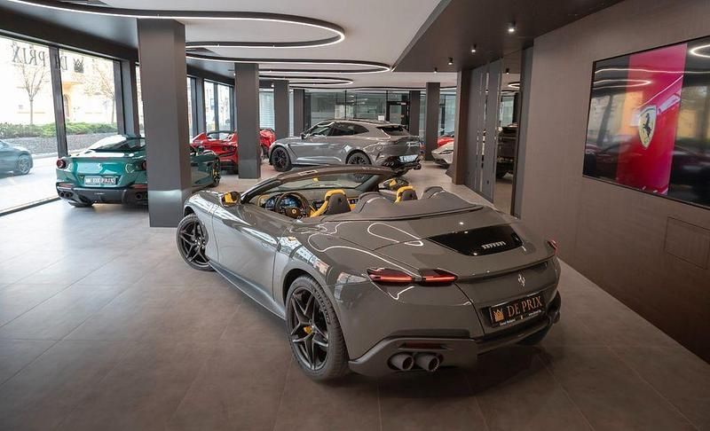 Neu Ferrari Roma 620 PS (456 kW) 2026 Grau Cabrio