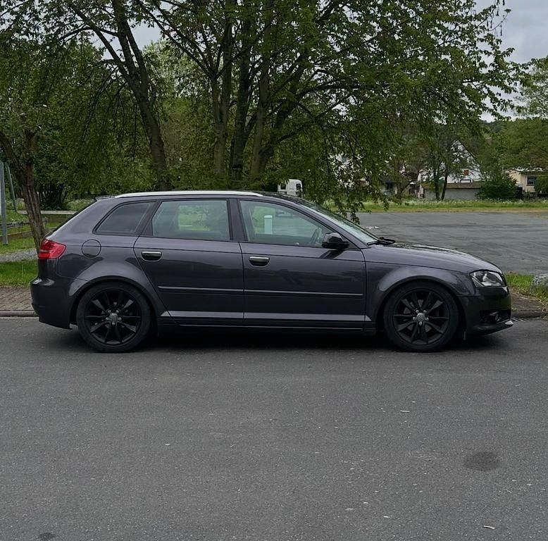 Gebraucht Audi A3 Ambition 125 PS (91 kW) 2010 Violet Kleinwagen